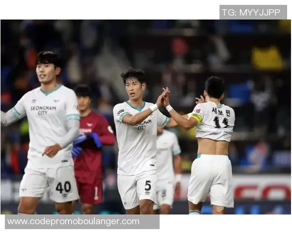 城南队与尚州尚武的激烈对决展现足球魅力与竞技精神的巅峰对抗