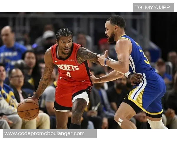 勇士队全明星球员齐聚一堂,训练备战新赛季 勇士队全明星球员齐聚一堂,训练备战新赛季