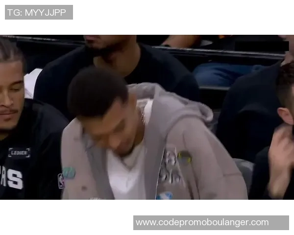 马刺与灰熊激战回顾精彩比赛录像全程解析与亮点集锦