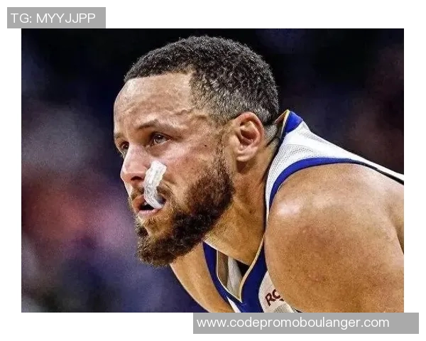 勇士与火箭比赛中裁判判罚引发争议球迷热议裁判公正性问题