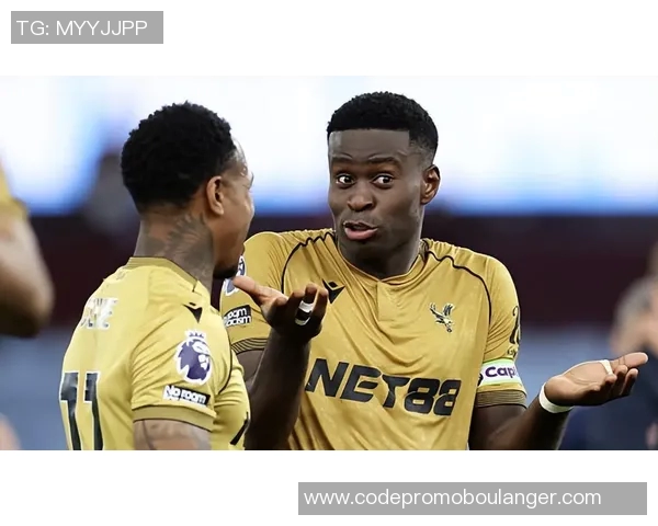 利物浦官方发布照片伊萨克顺利完成俱乐部首次训练