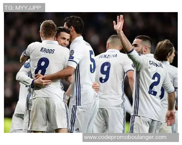 塞维利亚与国际球队的巅峰对决精彩回顾与赛后分析