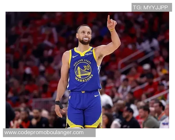 勇士再胜快船，取得季后赛第三场胜利，剑指总冠军